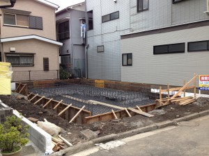 近隣の新築物件　神奈川戸建